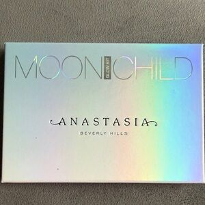 Anastasia Beverly Hills Moonchild Holographic Glow Palette - Iridescent Silver